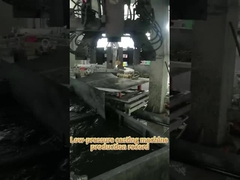 Otomatik dökme düşük basınçlı ölçekli dökme makinesi 380V Erime fırını ile