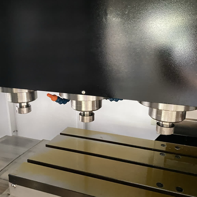 satın al Yüksek Hızlı CNC gravür ve freze makinesi dökme parça yüzeyi için Çevrimiçi üretim