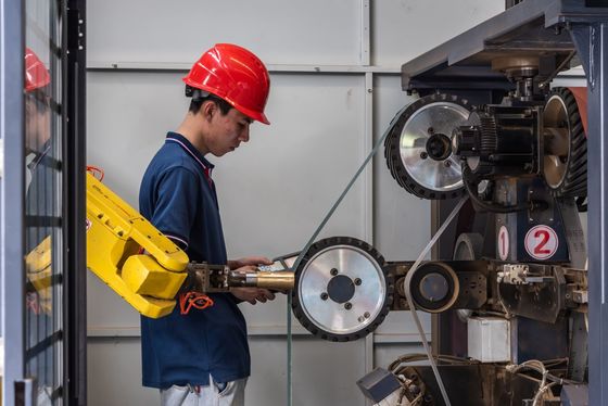 satın al Robotik Sıhhi Tesisat Saplı Robotik Yüzey Kemer CNC Parlatma Makinesi Çevrimiçi üretim