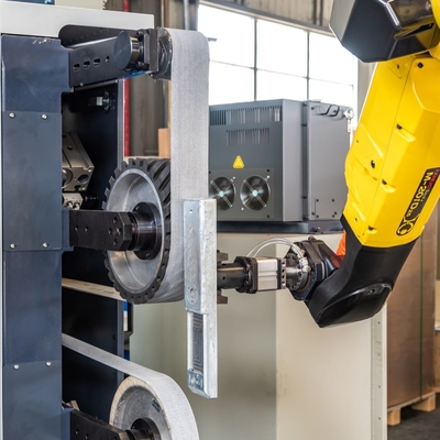1.5KW Step Motorlu Kolay Kullanım Robotik Parlatma Makinesi