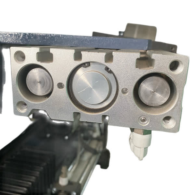 Pirinç Musluk için Otomatik Pozisyon Telafisi Robotik Metal Çapak Alma Makinesi
