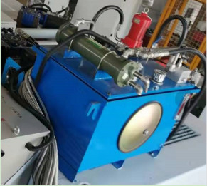 Soğutma Sistemi Su sıcaklığı 25 ~ 30 °C Düşük Basınçlı Atma Makinesi için