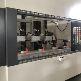 Dört Altı Eksenli CNC Döşeme Makinesi Kapı kolu için